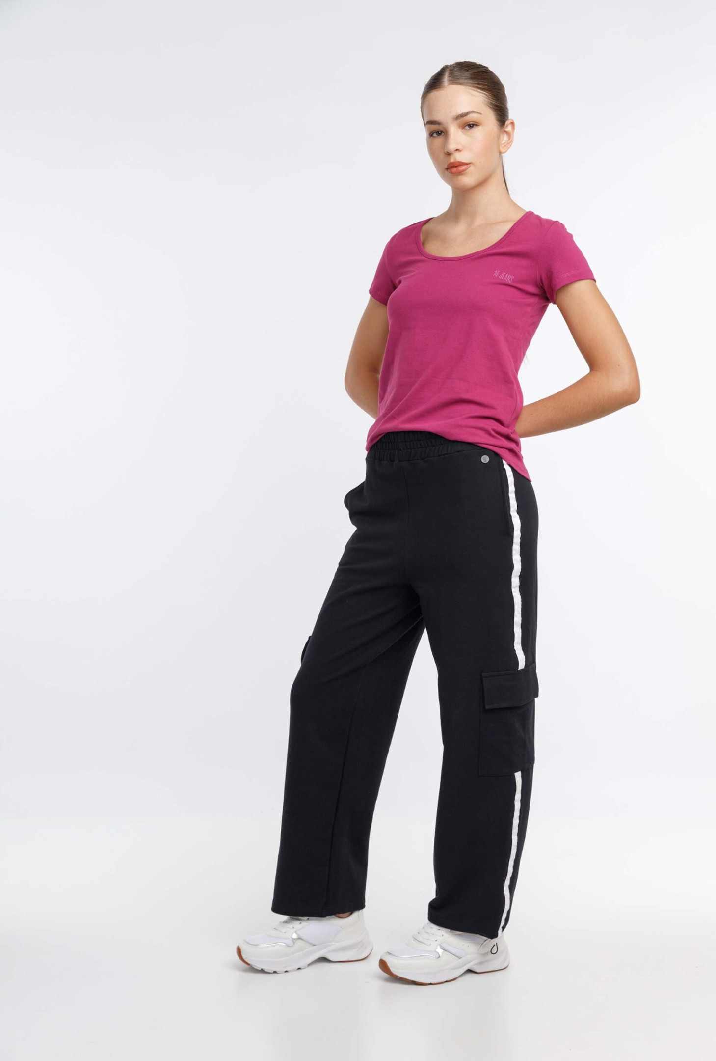 JOGGER ATHLETICS