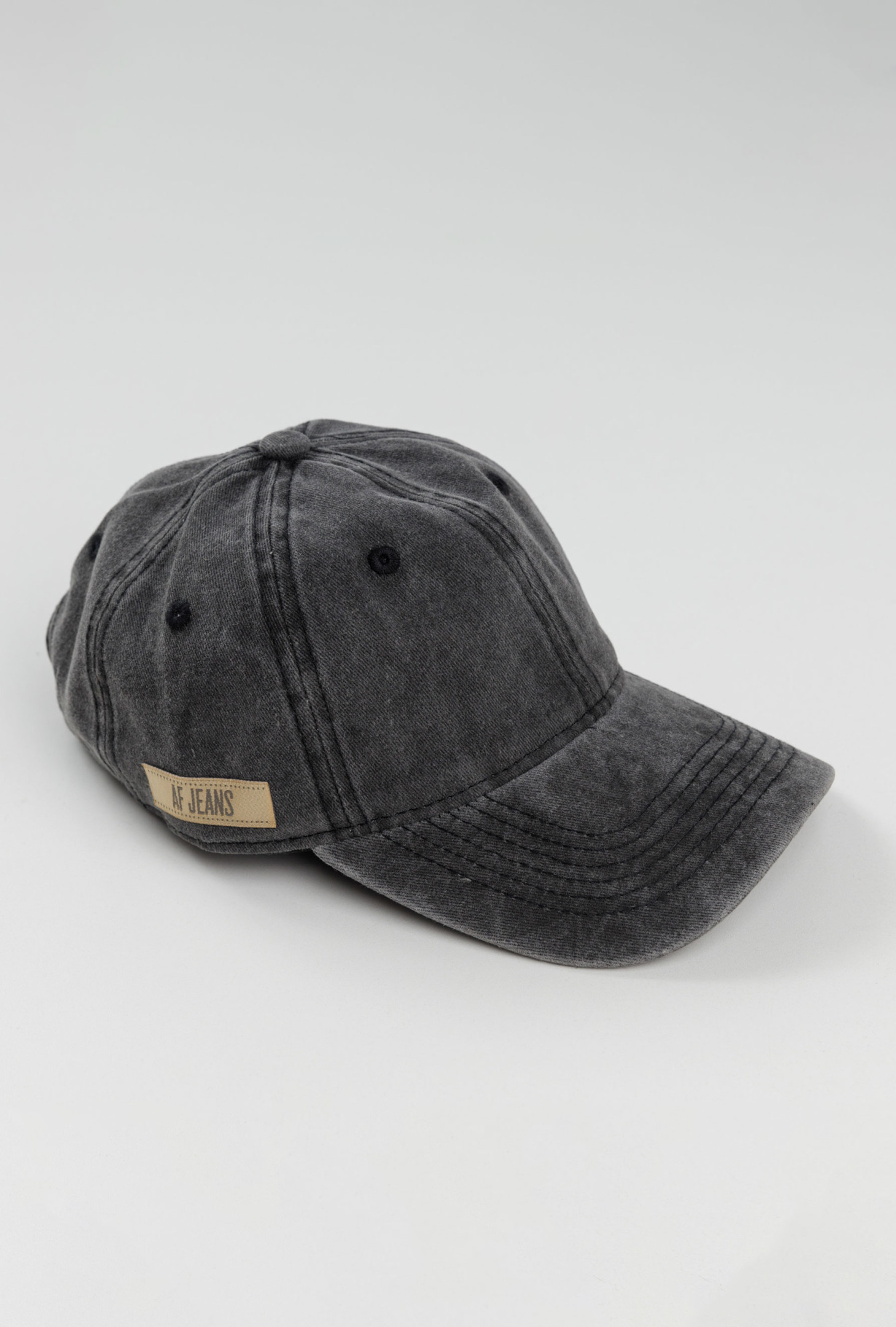 GORRA LORE