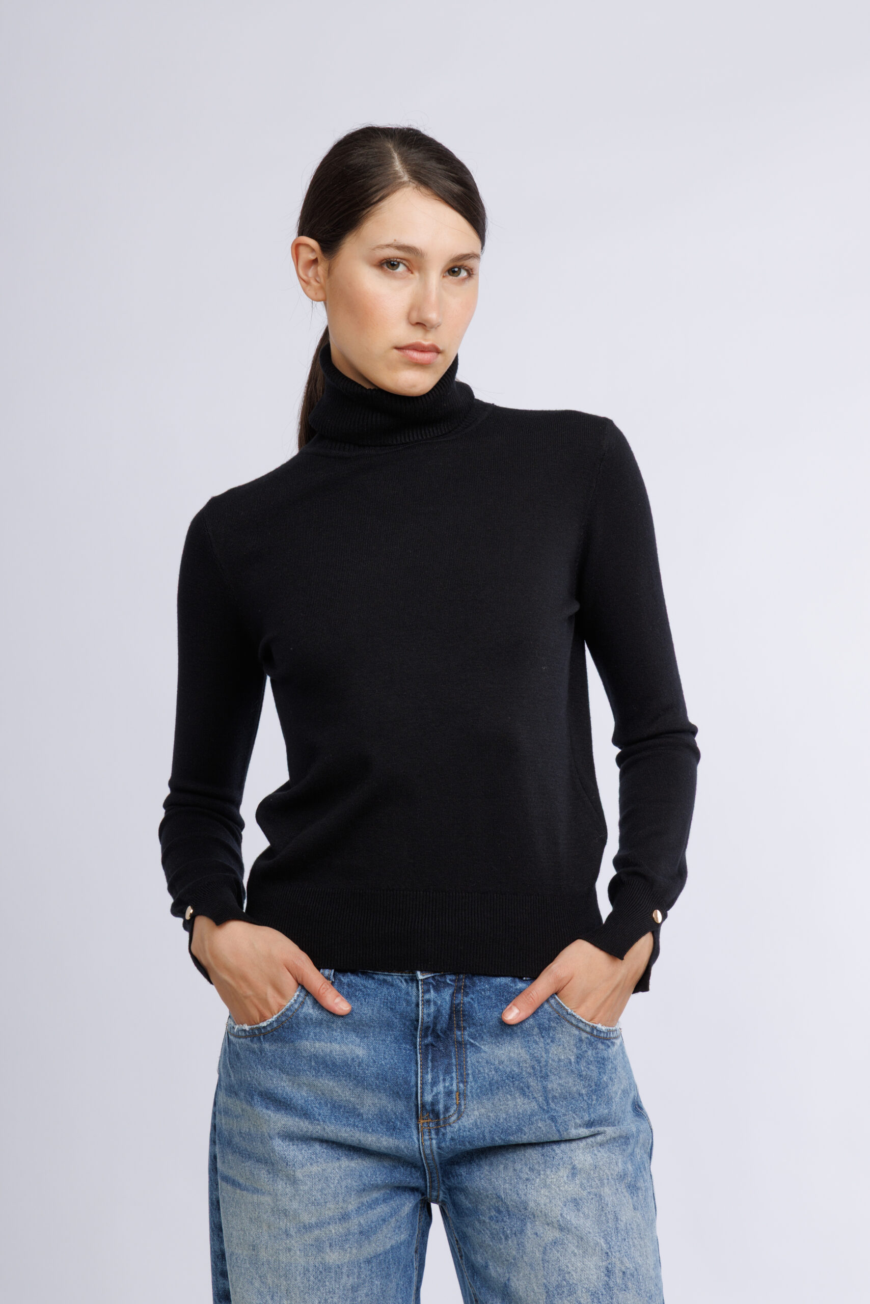 SWEATER MORE