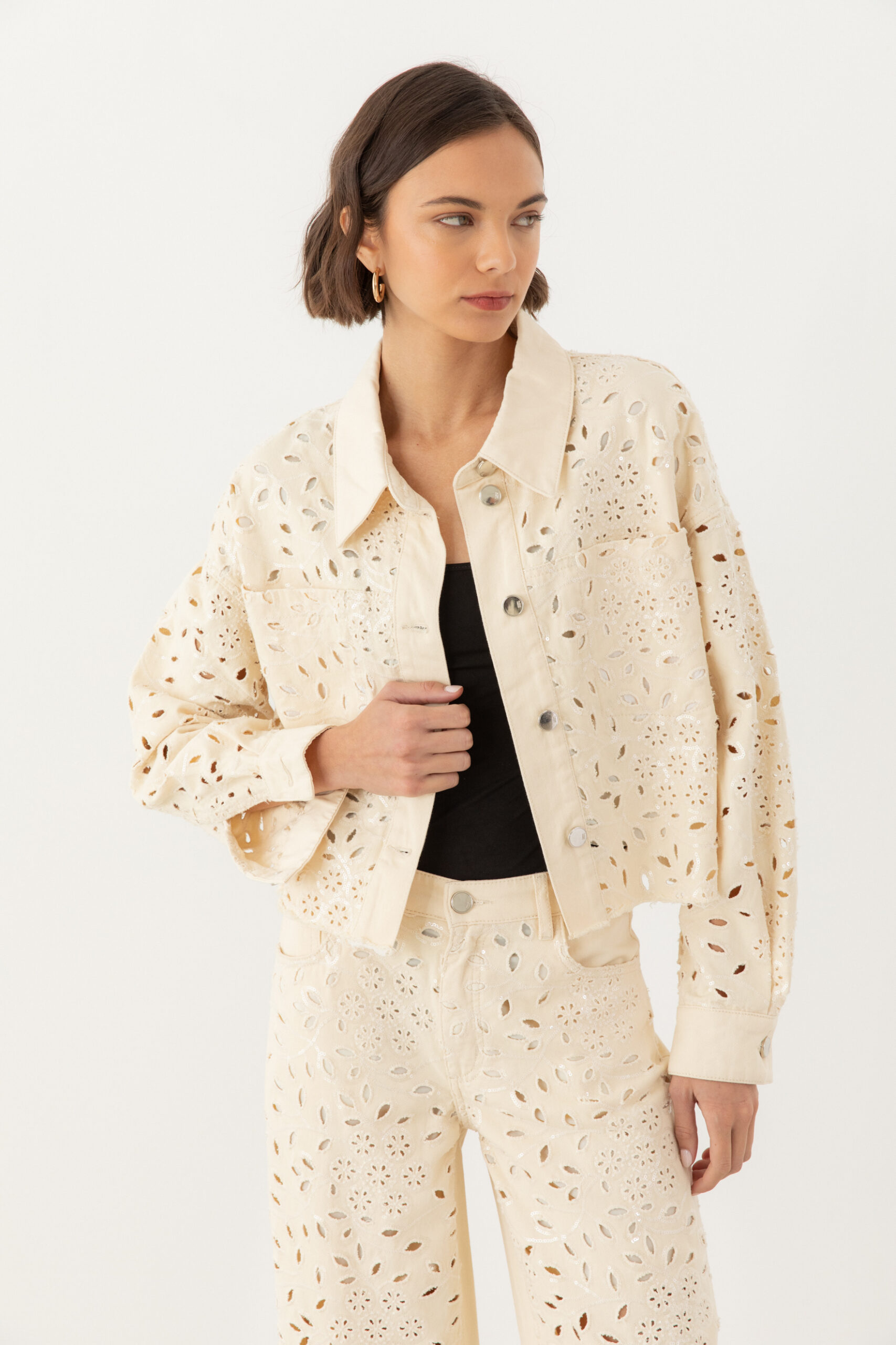 CAMPERA RIGIDO CALADO LENTEJUELA S26004 - A226245001