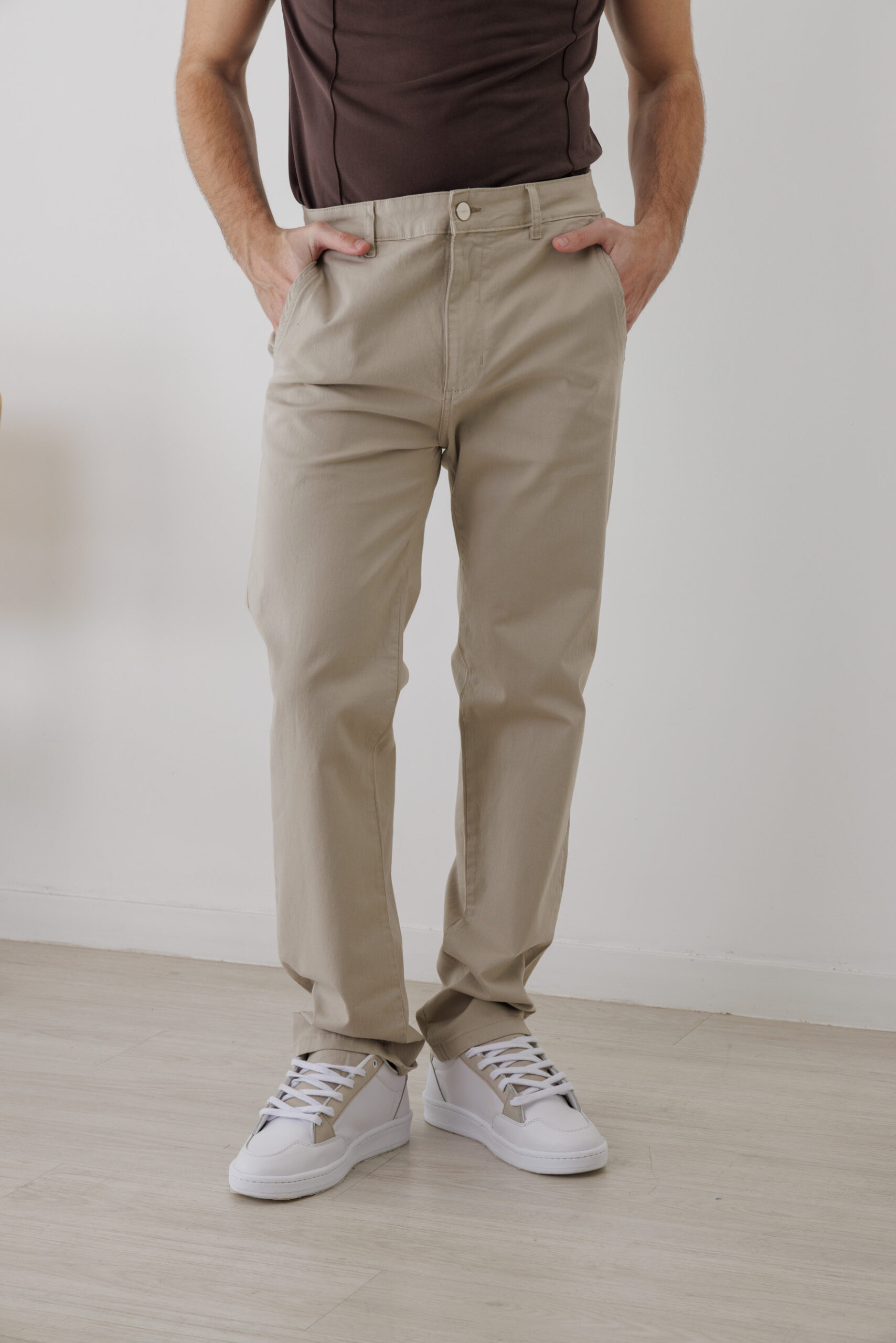 CHINO RECTO ELASTIZADO COLOR - Q226120029